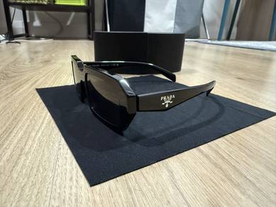 Original Prada Sunglasses. With e-receipt