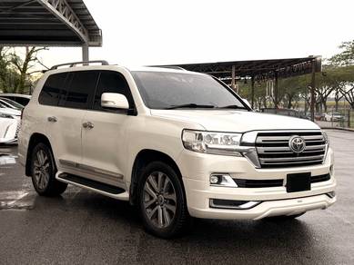 2017 Toyota Land Cruiser ZX