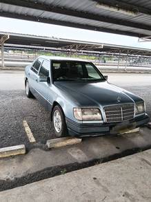Mercedes Benz 230  in Ipoh, PRK