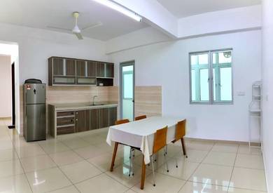 Condominium For Rent in Platinum III @ Teluk Kumbar Heights
