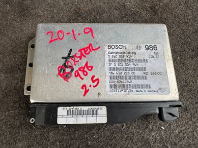 No 20-1-9 Porsche Boxster 986 2.5 TCU Module