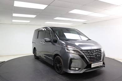 Nissan Serena S-HYBRID HIGHWAY STAR in Shah Alam, SGR