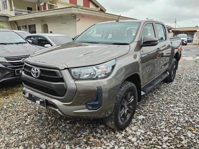 2022 Toyota Hilux E