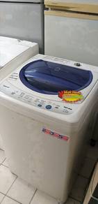 TOSHIBA 7.2kg Washing Machine AWA820A3 - terpakai