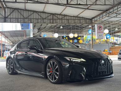 Lexus IS 300 F-SPORT in Old Klang Road, KUL