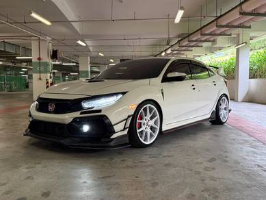 Honda Civic Type R TYPE R in Bukit Jalil, KUL