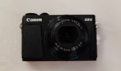 CANON G9X digital camera 