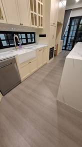 LAMINATED VINYL SPC lantai kayu 33