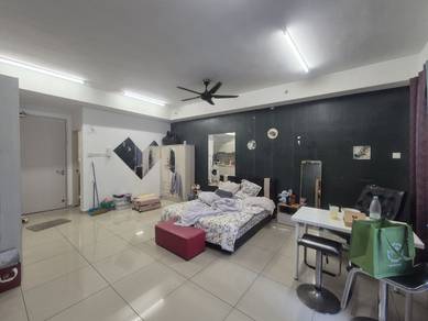 Studio For Sale in i-Soho @ i-City