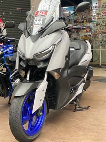 Yamaha XMAX