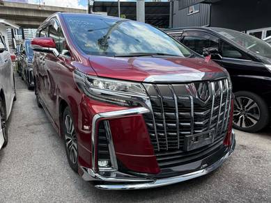 Toyota Alphard SC in KLCC, KUL