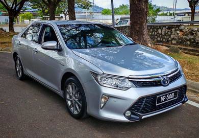 Toyota Camry HYBRID LUXURY in Selayang, SGR