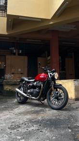 Triumph Street Twin