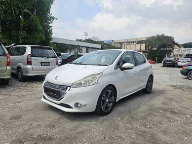 Peugeot 208 VTi ALLURE in Klang, SGR