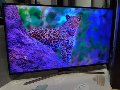 Samsung 49inch Smart TV with remote control