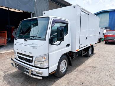 Mitsubishi Fuso FE71PB UBS 3.9 2016 12.5ft Box Van