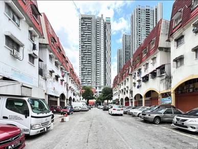 Apartment For Sale in Taman Sri Sentosa