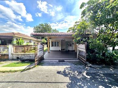 Semi-Detached House For Sale in Rawang,SGR