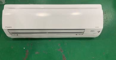 1hp Daikin inverter aircond wall mounted J133