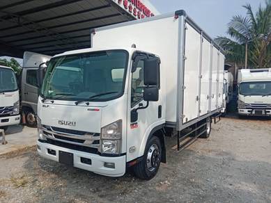 2021/22 ISUZU NPR75UKLN AUTO | Fiber Box 17'