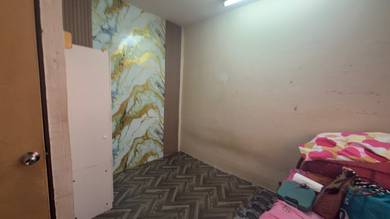 Room in Ara Damansara, SGR