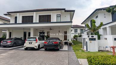 Semi-Detached House For Sale in Puncak Alam,SGR