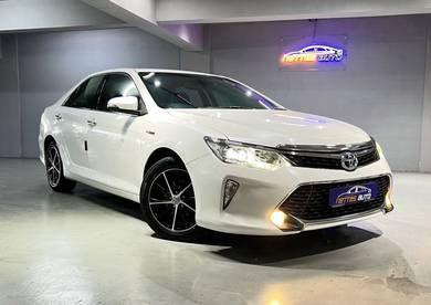 2016 Toyota Camry HYBRID LUXURY