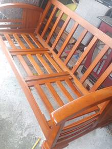 sofa kayu 