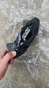Ver10 STi Brembo brake calipers and brake discs
