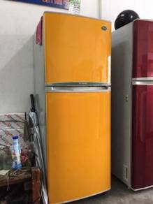 Samsung 2 doors Yellow fridge Peti Sejuk Ais