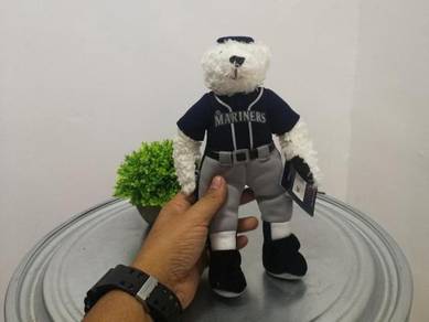 Ichiro mariners 51 2001 copyright bear mascot nos