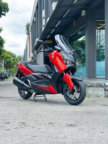 Yamaha XMAX