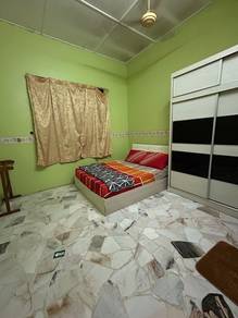 Nur Homestay BAJET