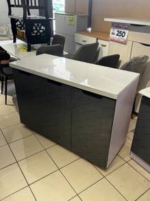 Kabinet Dapur Solid (Top Quartz Stone)