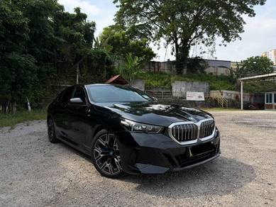 BMW i5 eDRIVE40 M SPORT in Mid Valley City, KUL