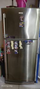 Electrolux refrigerator 
