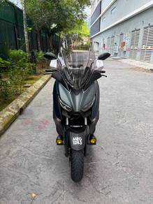 Yamaha XMAX