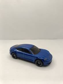 Hot Wheels Porsche Taycan Turbo S