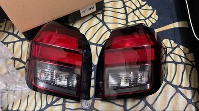 lampu belakang axia baru