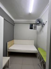 Room in Klang, SGR