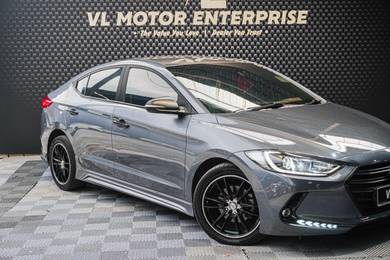 Hyundai Elantra EXECUTIVE in Desa Petaling, KUL