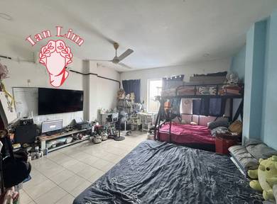 2-storey Terraced House For Sale in Jelutong,PNG