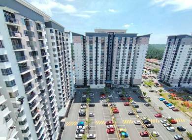 Apartment For Sale in Residensi Laguna Biru 2