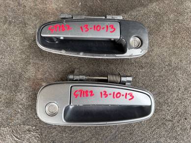 No 13-10-13 Toyota Celica ST182R Door Handle