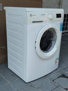Electrolux front load hot washer mesin basuh 7.0.k