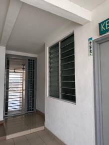 Condominium For Sale in Suasana Lumayan