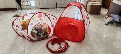 Children's tent indoor/outdoor foldable house