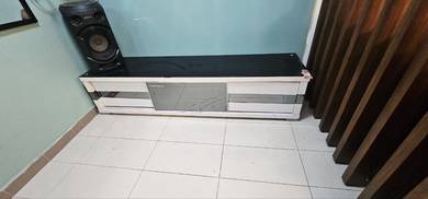 Rak TV Cabinet kaca termurahhhh untuk dilepaskan..