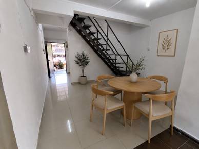 2-storey Terraced House For Sale in Gombak,SGR