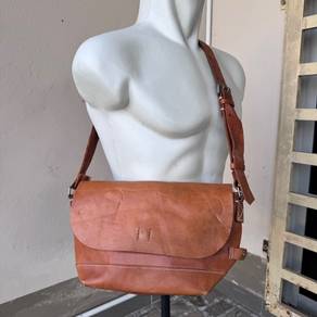 MANO FACE leather shoulder bag